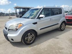 Carros dañados por inundaciones a la venta en subasta: 2011 KIA Soul +