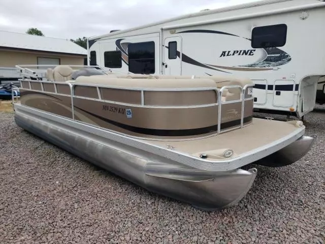 2011 Bennington Marine Pontoon