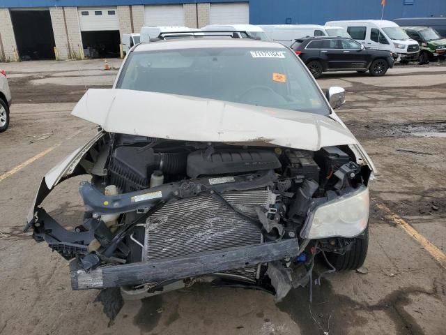 2013 Chrysler Town & Country Touring L