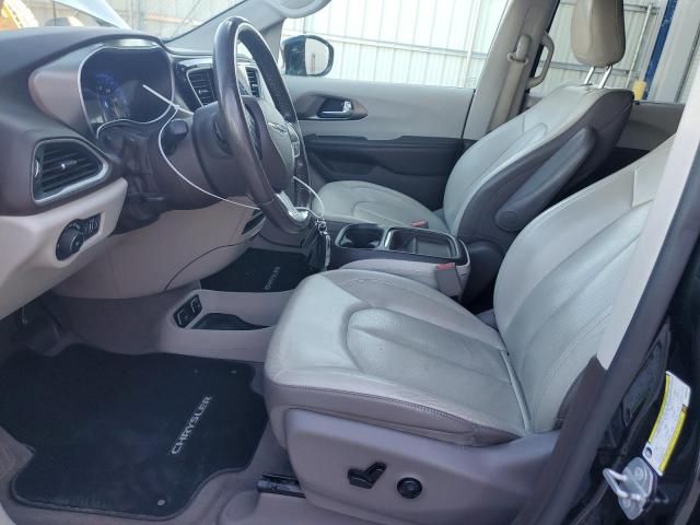 2019 Chrysler Pacifica Touring L