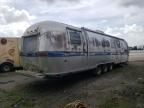 1990 Airstream Travel Trailer