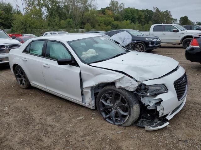 2022 Chrysler 300 Touring