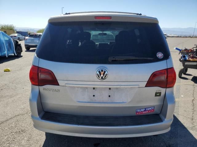 2009 Volkswagen Routan SE