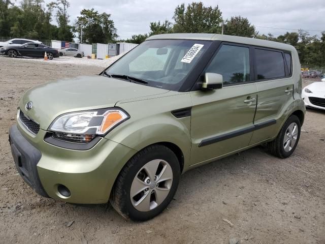 2011 KIA Soul +