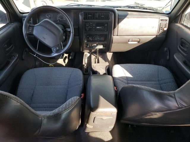 2000 Jeep Cherokee SE