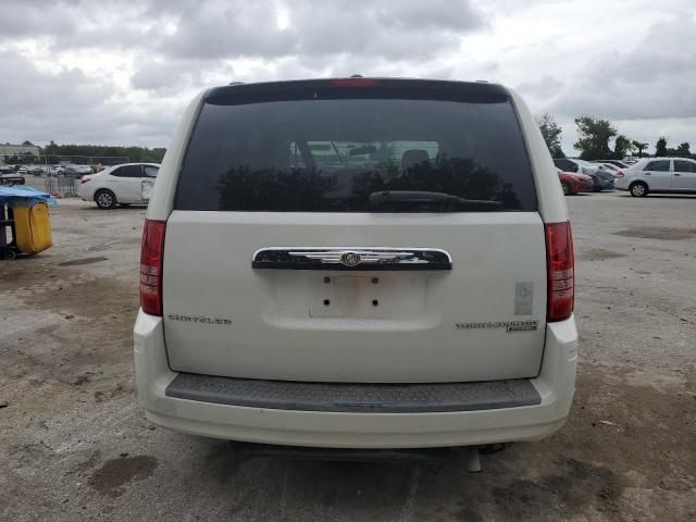 2009 Chrysler Town & Country Touring