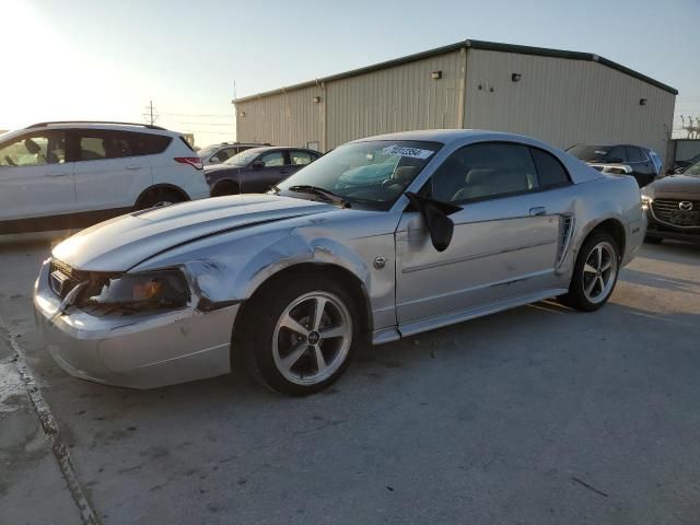 2004 Ford Mustang