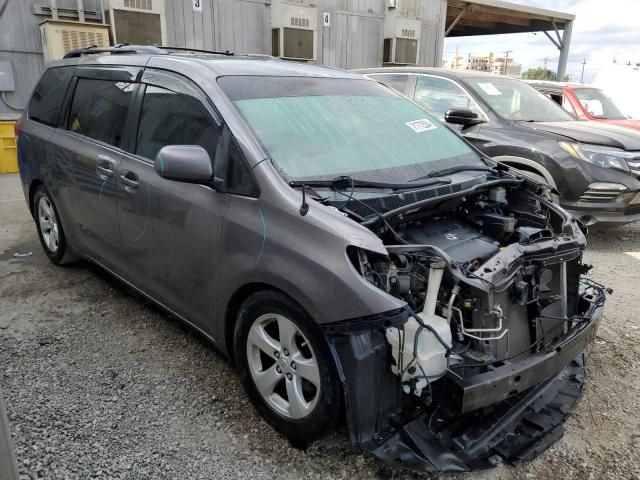 2011 Toyota Sienna LE