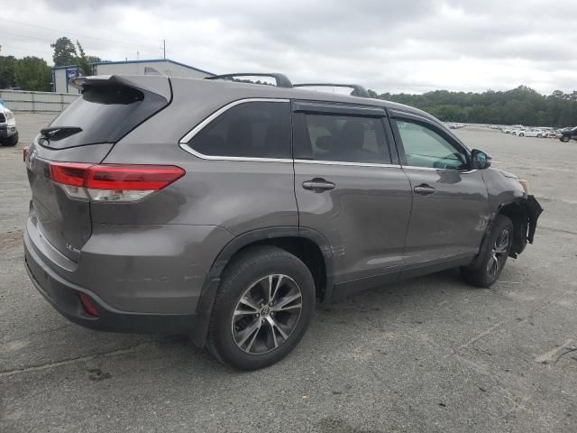 2019 Toyota Highlander LE