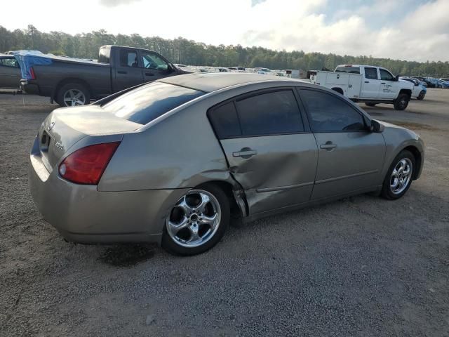 2004 Nissan Maxima SE