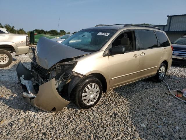 2005 Toyota Sienna CE