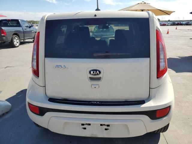 2013 KIA Soul +