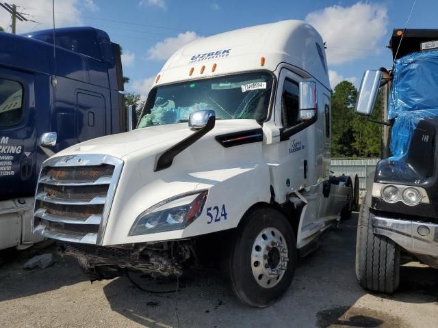 2019 Freightliner Cascadia 126