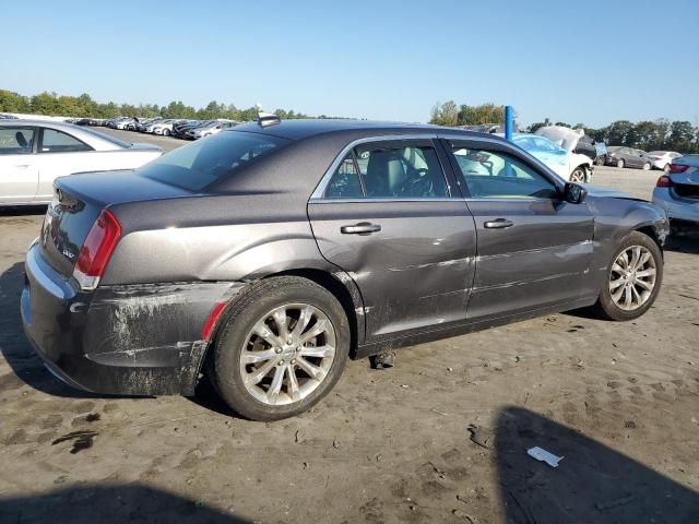 2016 Chrysler 300 Limited