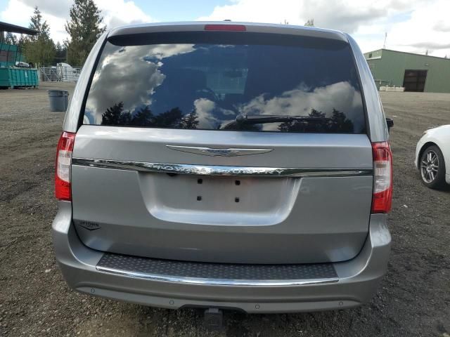 2015 Chrysler Town & Country Touring L