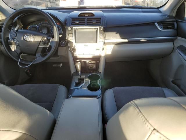 2014 Toyota Camry Hybrid