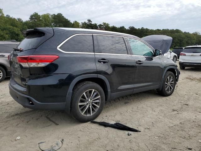 2019 Toyota Highlander SE