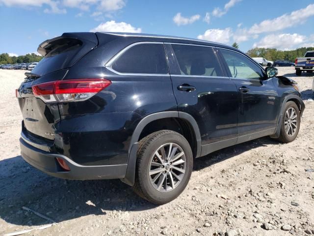 2019 Toyota Highlander SE