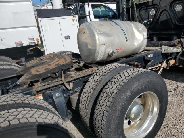 2020 Freightliner Cascadia 125