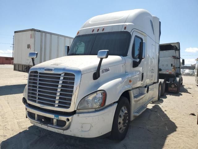 2015 Freightliner Cascadia 125