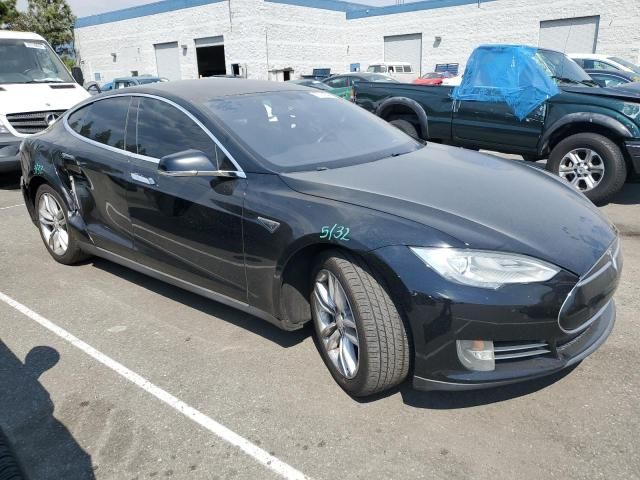 2014 Tesla Model S