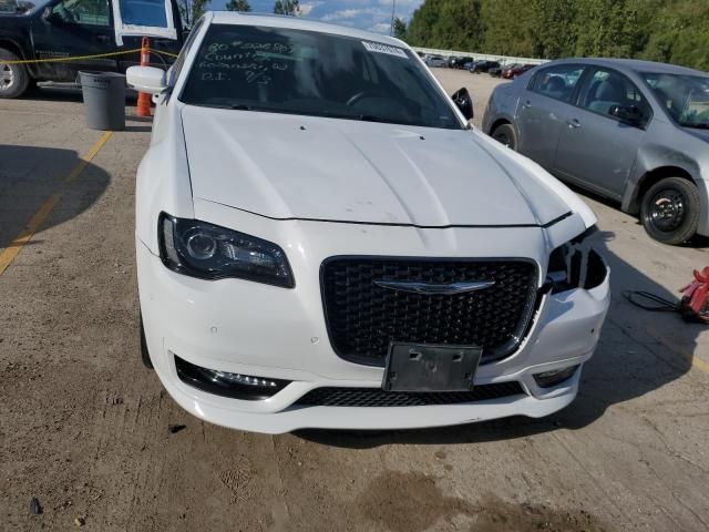 2018 Chrysler 300 S