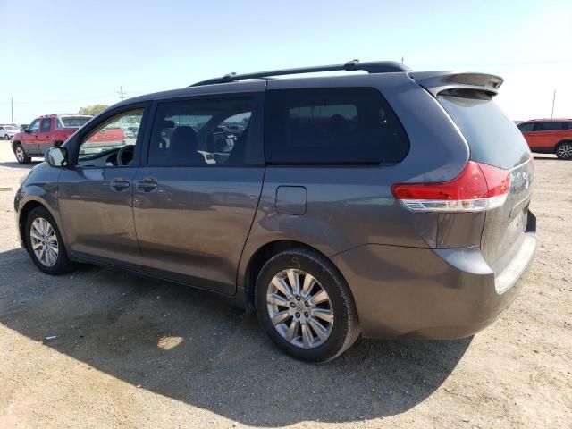 2011 Toyota Sienna LE