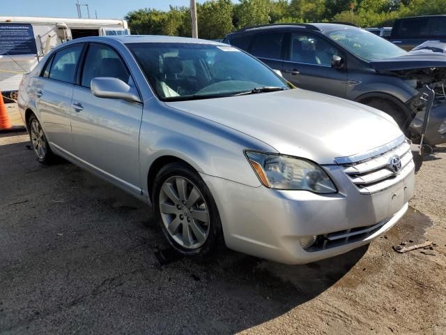 2005 Toyota Avalon XL