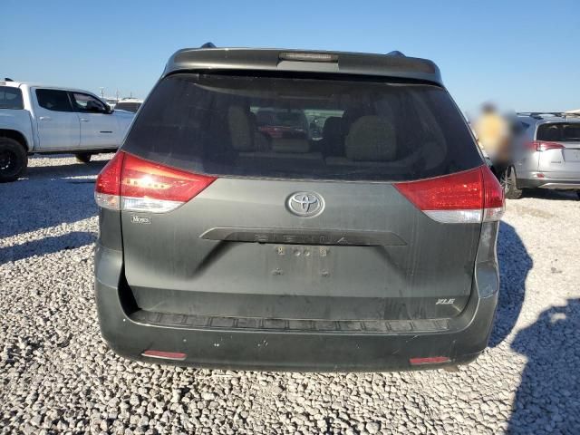 2014 Toyota Sienna XLE