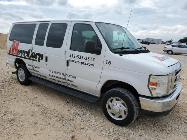 2014 Ford Econoline E350 Super Duty Wagon