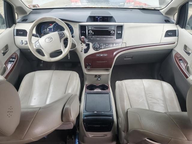 2012 Toyota Sienna XLE