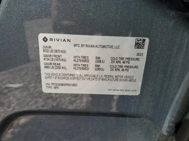 2023 Rivian R1S Adventure