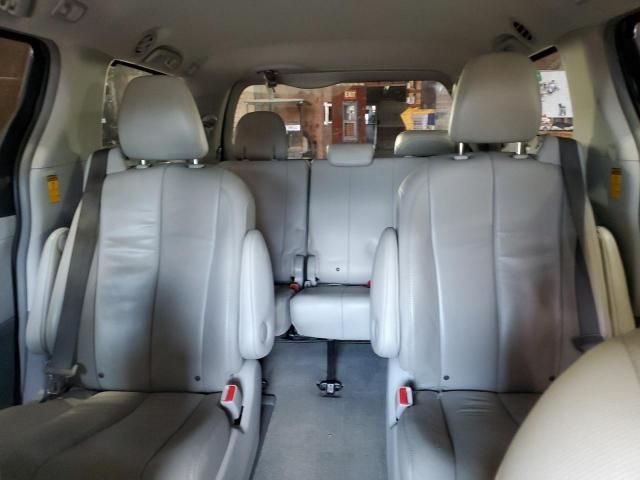 2014 Toyota Sienna XLE