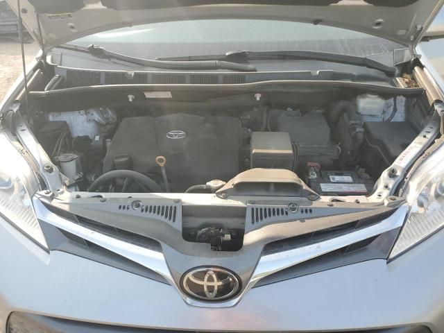 2019 Toyota Sienna XLE