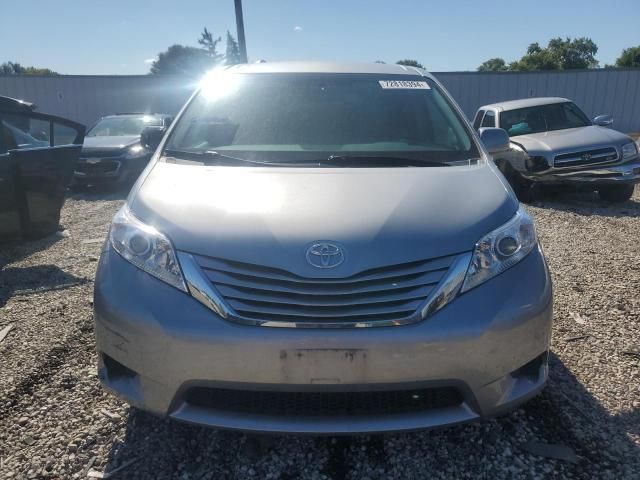 2015 Toyota Sienna LE