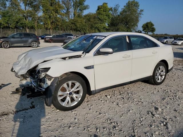 2011 Ford Taurus SEL