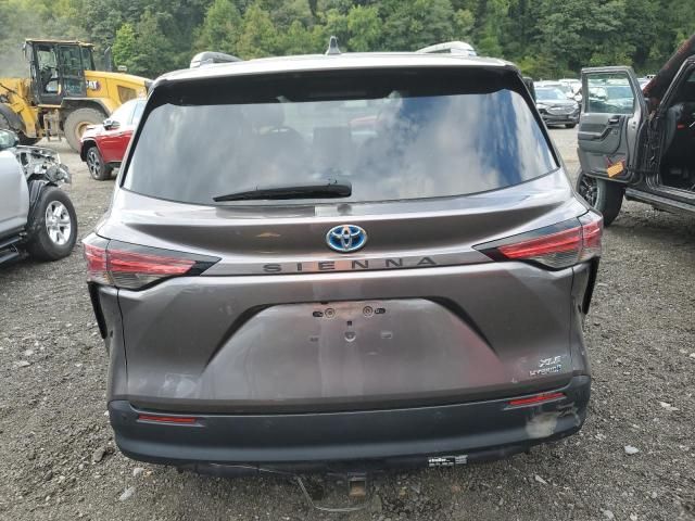 2021 Toyota Sienna XLE