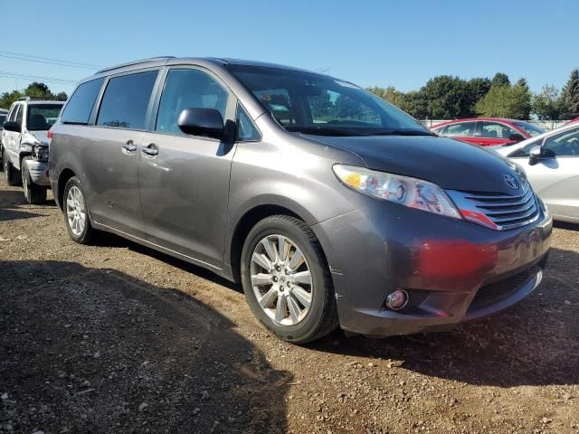 2012 Toyota Sienna XLE