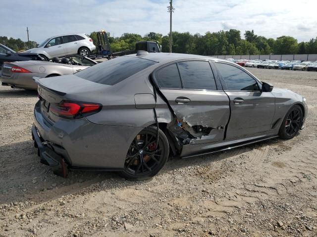 2022 BMW M550XI