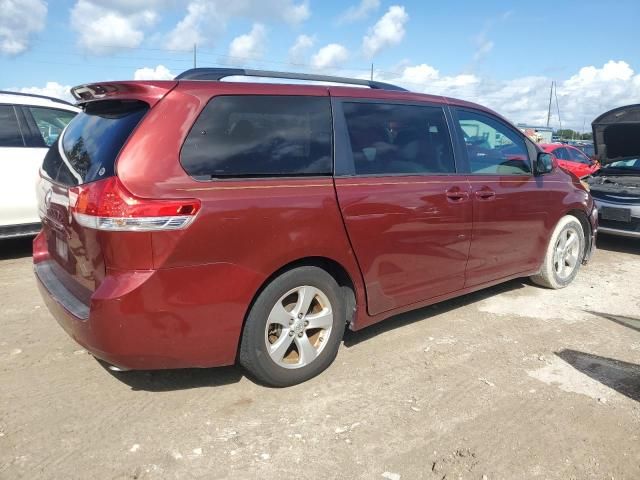 2011 Toyota Sienna LE