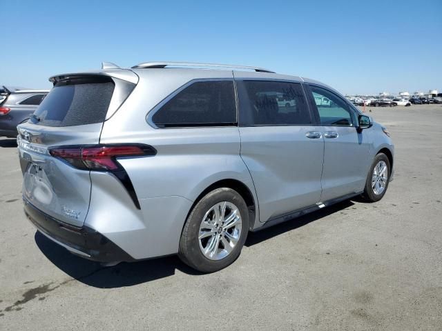 2023 Toyota Sienna Limited