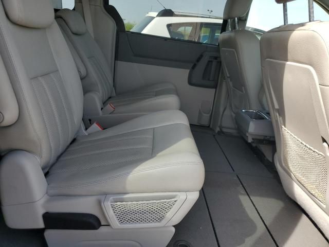 2009 Chrysler Town & Country Touring