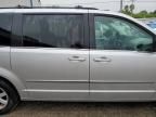 2010 Chrysler Town & Country Touring