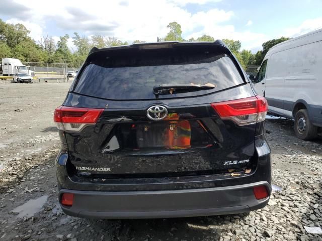 2017 Toyota Highlander SE