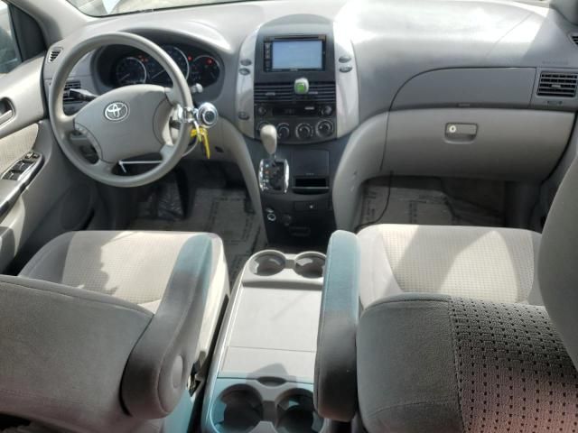 2010 Toyota Sienna CE