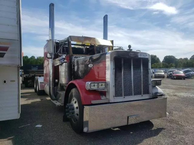 2003 Peterbilt 379