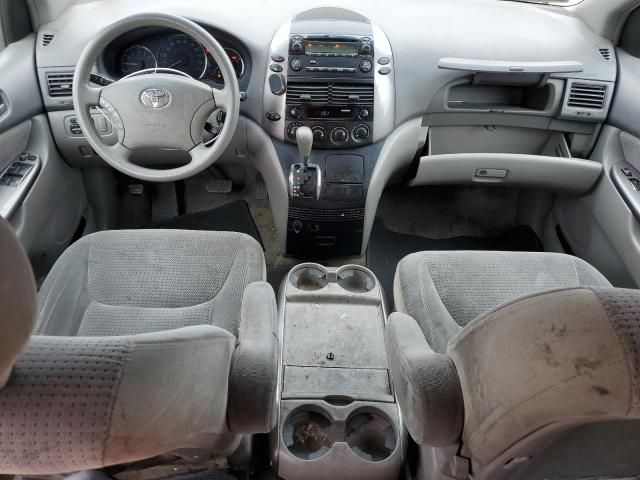 2006 Toyota Sienna CE