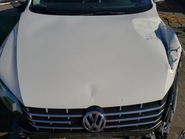 2015 Volkswagen Passat SEL