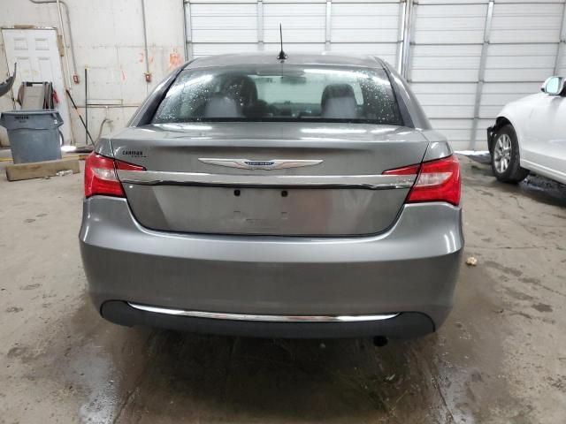 2013 Chrysler 200 Touring