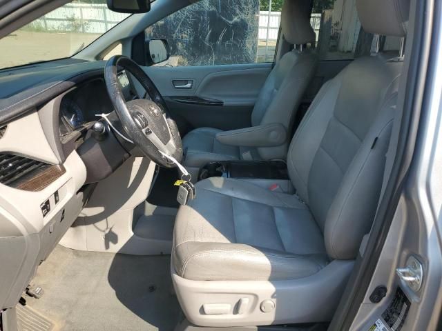 2015 Toyota Sienna XLE